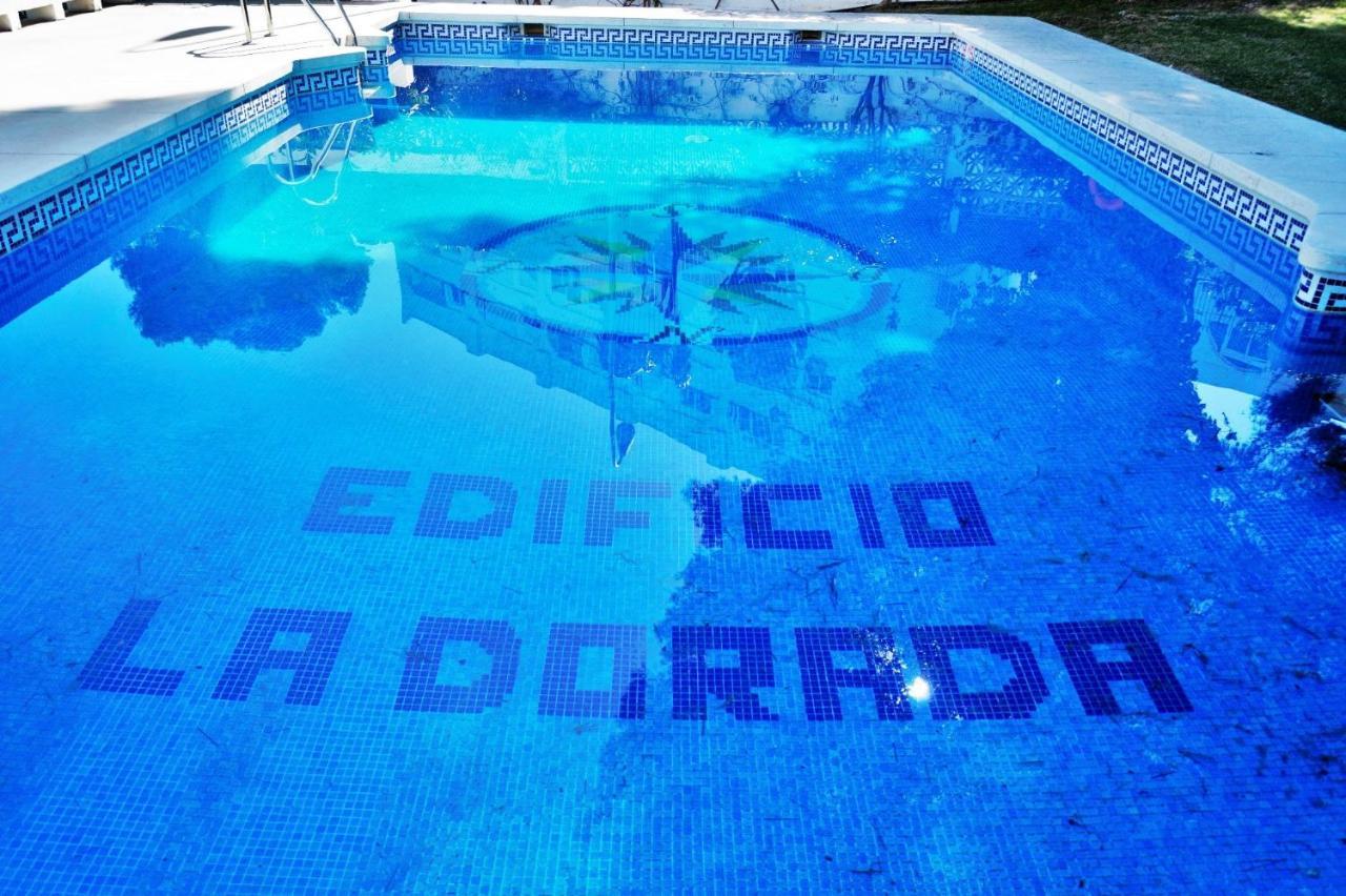 Shiny Studio With Pool & Carihuela Beach At 500M Torremolinos Buitenkant foto