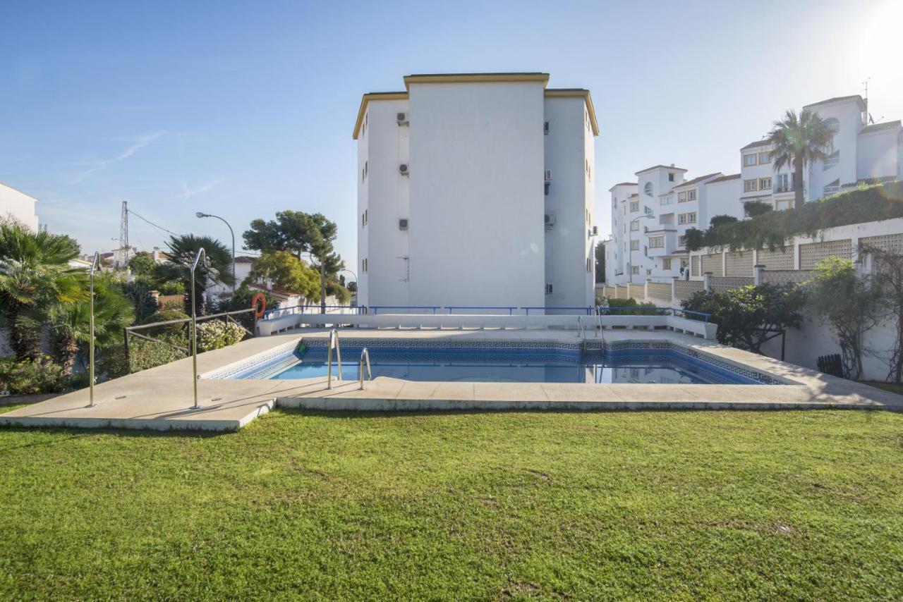 Shiny Studio With Pool & Carihuela Beach At 500M Torremolinos Buitenkant foto
