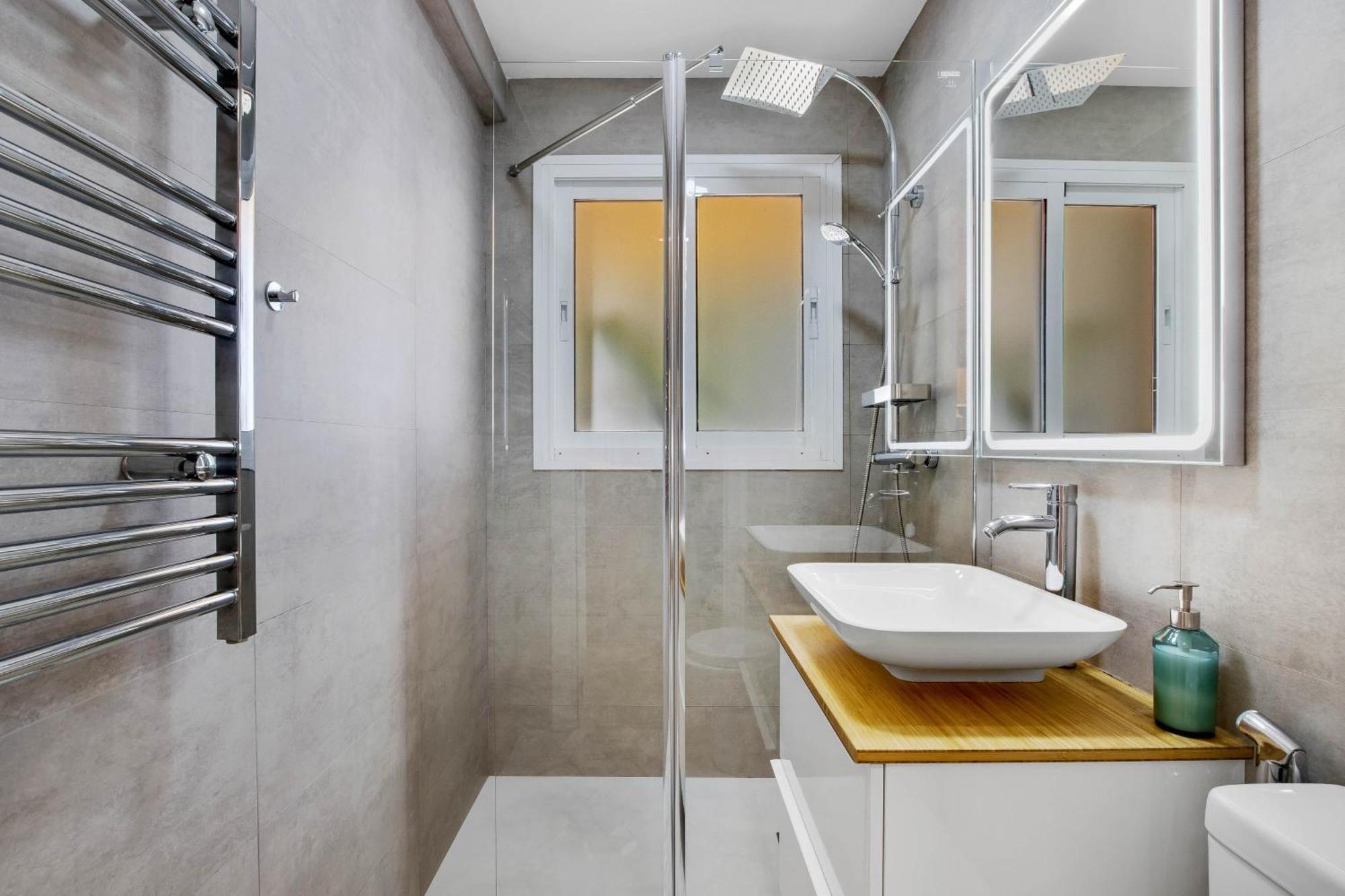 Shiny Studio With Pool & Carihuela Beach At 500M Torremolinos Buitenkant foto